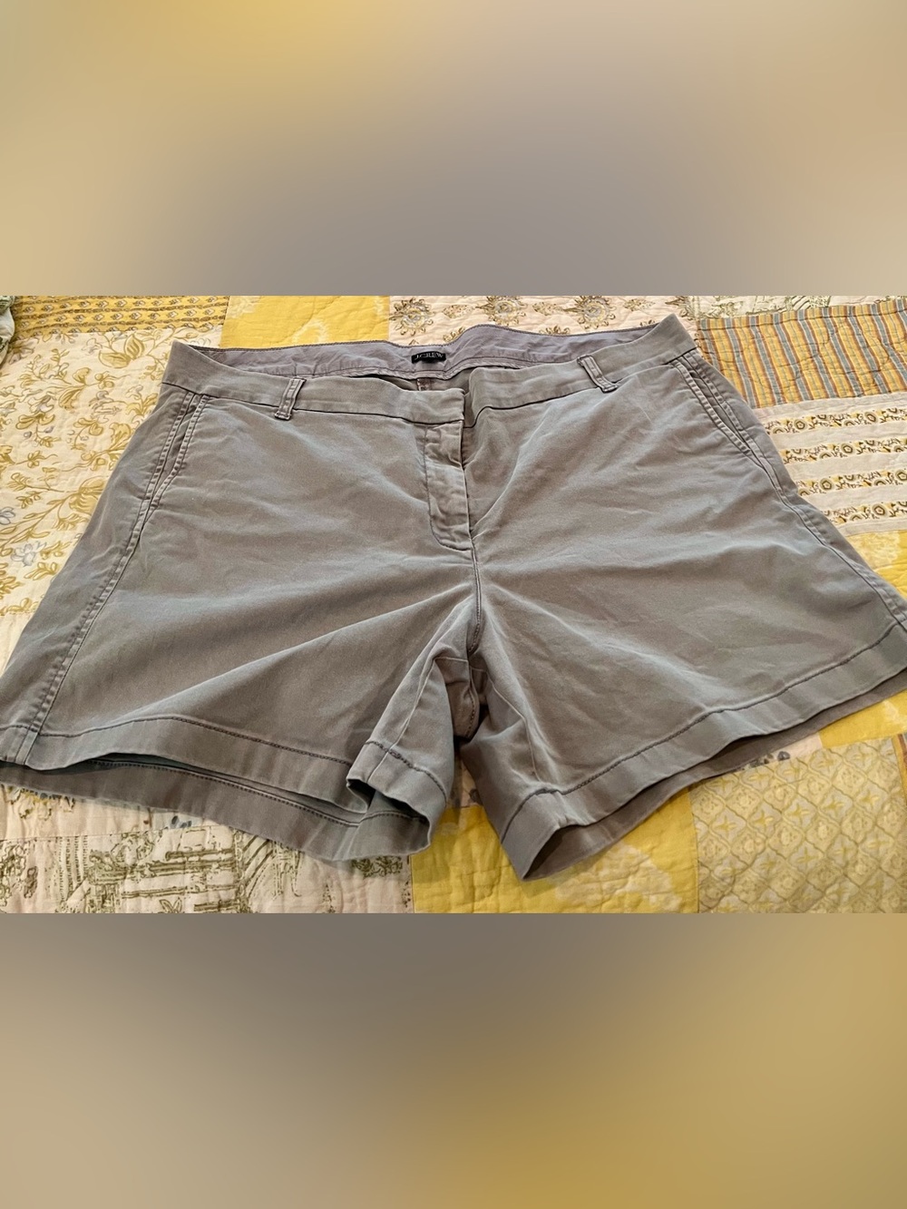 J. Crew Gray Cotton Flat Front Chino Shorts (18)